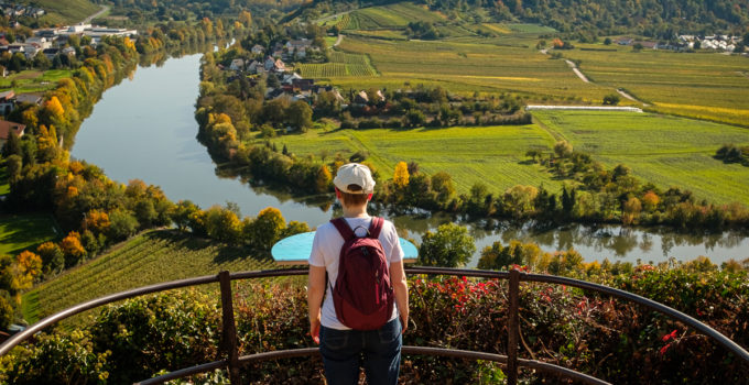 Fotoshooting: Weinberg mit Neckarschleife