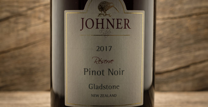 Pinot Noir Gladstone Reserve 2017 – Johner Estate
