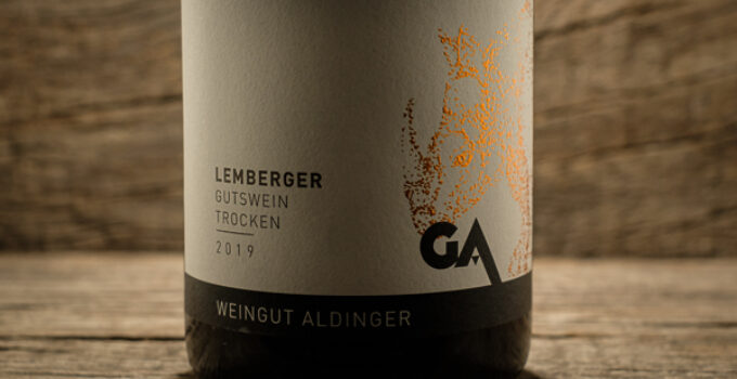 Nashorn Lemberger Gutswein 2019 – Weingut Aldinger